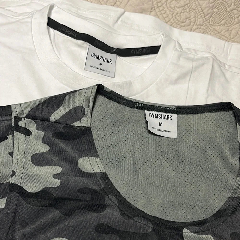 Men’s medium gymshark bundle 2 tops- t shirt and tank top new without tags - Picture 6 of 6